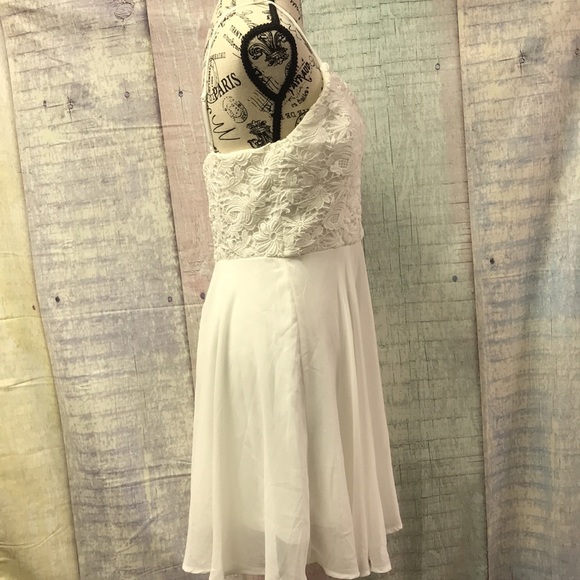 Woman’s Lulus dress - medium - Picture 4 of 6